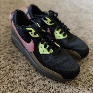 Nike Air Max Terrascape 90 Black Key Lime Elemental Pink